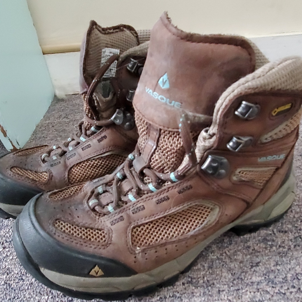 2/$100 Womens Vasque Breeze GTX Hiking Boot